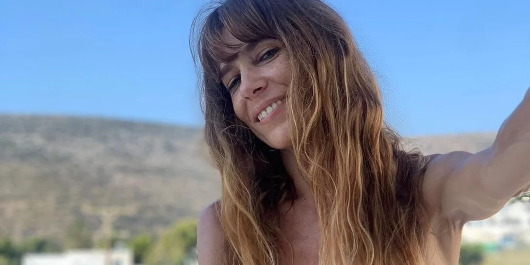 Η Μυρτώ Αλικάκη είναι κορίτσι του καλοκαιριού και οι φωτογραφίες από τις διακοπές της στο Αιγαίο είναι η απόδειξη