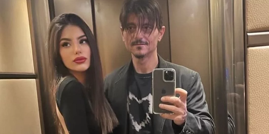 "Προσπαθεί να σου μοιάσει αυτή" | Η Δέσποινα Γιαννακοπούλου ποζάρει στο γυμναστήριο με λευκό σύνολο