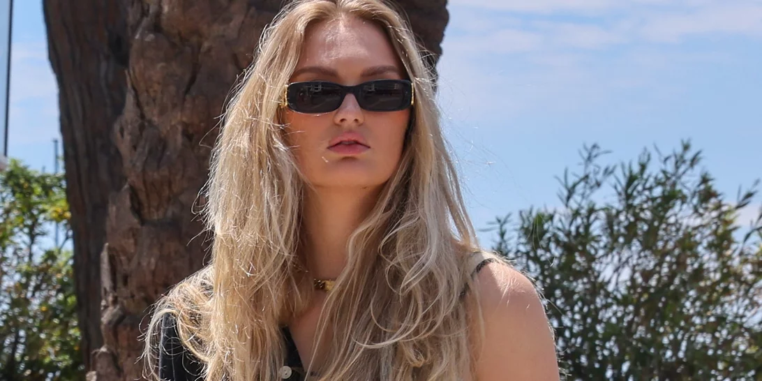 Τα καλύτερα ρουζ σε μορφή stick για εύκολο μακιγιάζ on the go