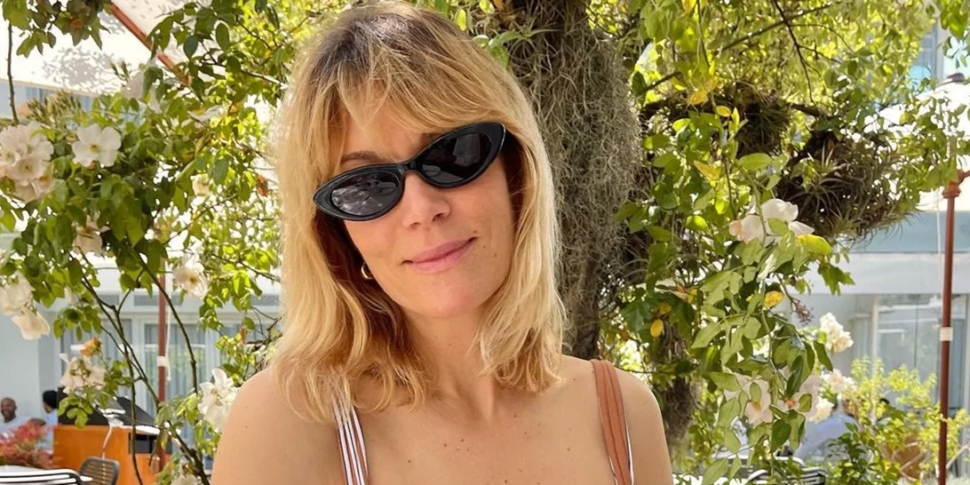 Βίκυ Καγιά | Τα "βρήκε" με την Έλενα Χριστοπούλου - Το φιλί και οι αγκαλιές στα βραβεία MAD