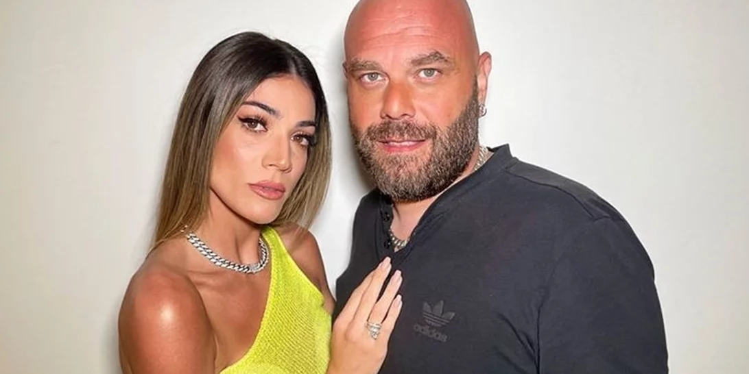 Η Ήβη Αδάμου και ο Μιχάλης Κουινέλης ποζάρουν μαζί με την κόρη τους, Ανατολή, στην πιο γλυκιά φωτογραφία ever