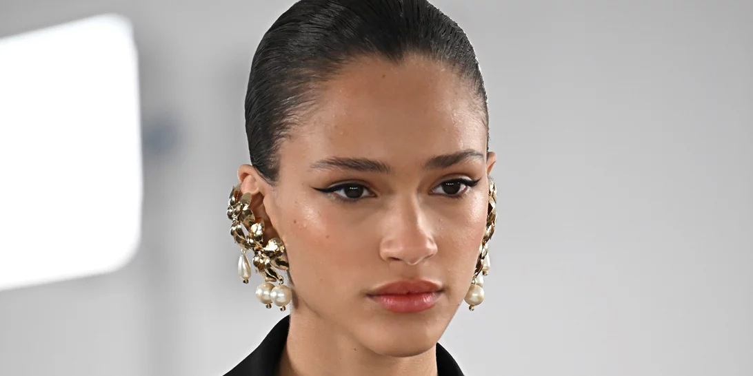 Glossy Lids | Η νέα τάση στο μακιγιάζ ματιών για πιο ανάλαφρο, νεανικό look στο πρόσωπο