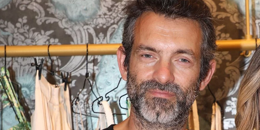 Φίλιππος Μιχόπουλος | Στο γήπεδο με τα παιδιά του και τη νονά του Μάξιμου - Οι τρυφερές αγκαλιές με τη Σιέννα