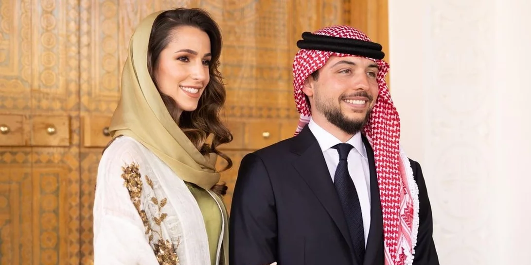 Αρραβωνιάστηκε ο πρίγκιπας Hussein της Ιορδανίας | Ποια είναι η "διάδοχος" της βασίλισσας Ράνιας;
