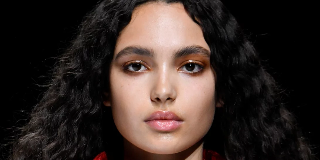 Τα 3 κορυφαία skincare trends του 2023 εγγυώνται μια ορατά πιο νεανική επιδερμίδα