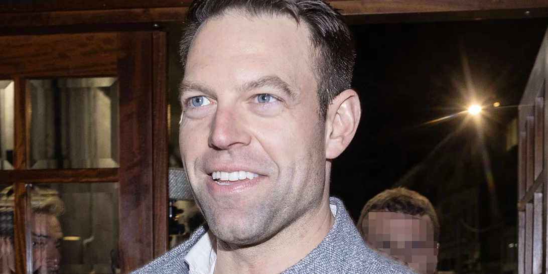 Αυτός είναι ο σωσίας του Στέφανου Κασσελάκη | Διάσημος ηθοποιός του Hollywood (και κούκλος)