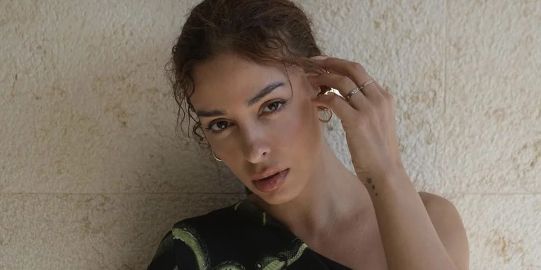 Καλλίγραμμη όσο ποτέ | Η Ελένη Φουρέιρα σε μία σέξι βραδινή εμφάνιση με μαγιό