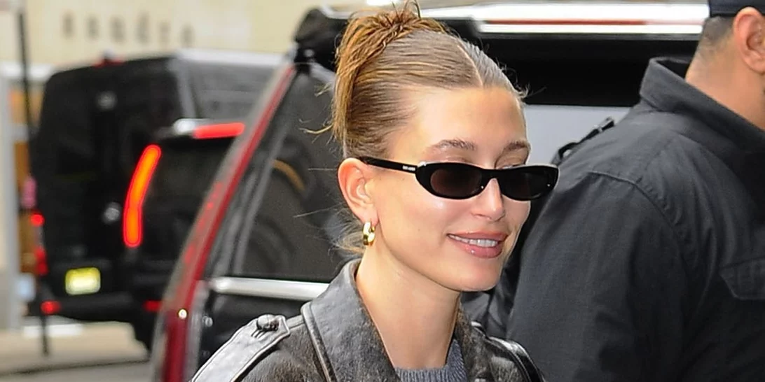 Το σέξι χτένισμα που απογειώνει κάθε καρέ κούρεμα δίνει άφθονο όγκο στα λεπτά μαλλιά