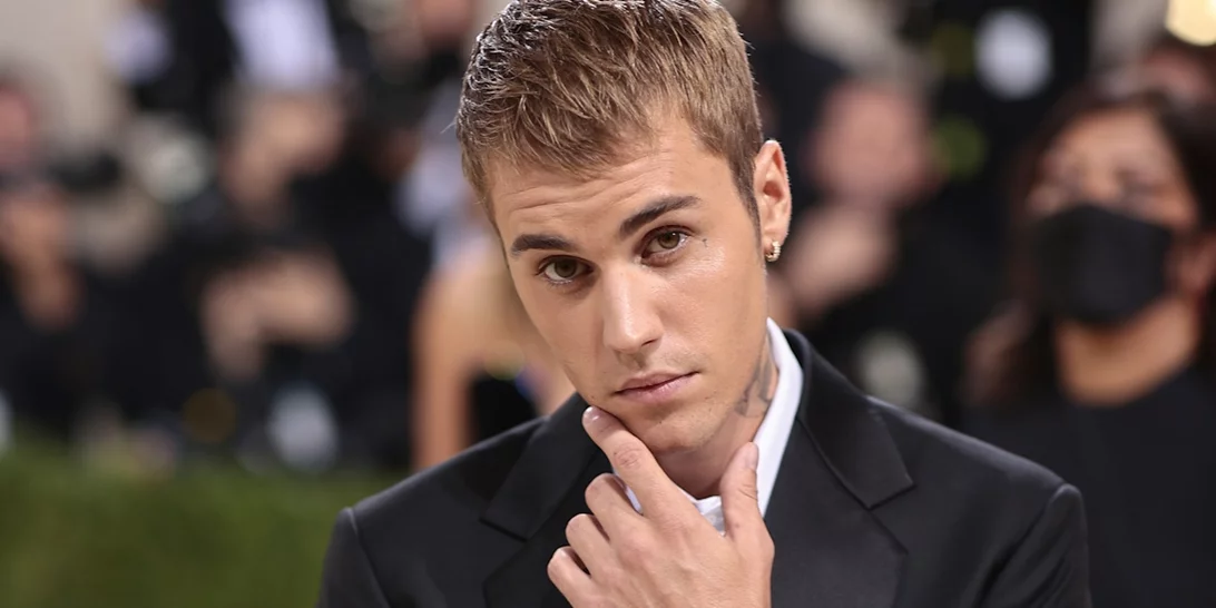 Κυκλοφόρησε το νέο άλμπουμ του Τζάστιν Μπίμπερ με τίτλο "SWAG"