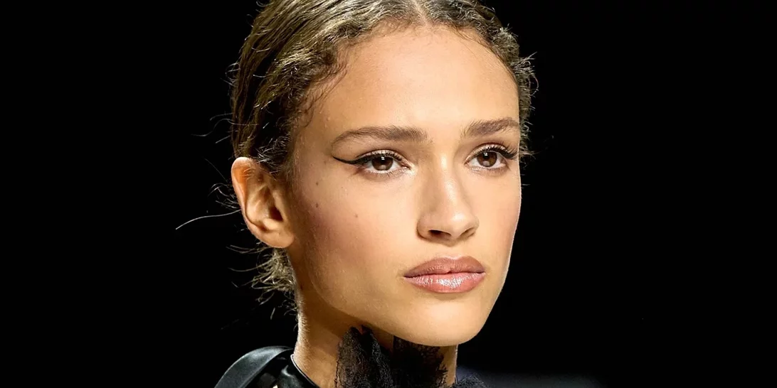 3 SOS skincare tips για την πιο λαμπερή επιδερμίδα φέτος στο ρεβεγιόν