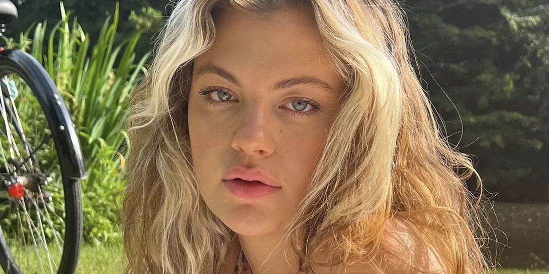 Ηλέκτρα Μερκούρη | Η πανέμορφη κόρη της Δωροθέας Μερκούρη απολαμβάνει τις καλοκαιρινές της διακοπές στην Άνδρο