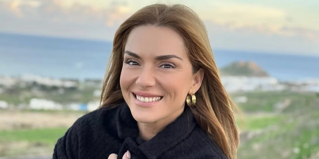 Βάσω Λασκαράκη | Απαθανατίζει την κόρη της, Εύα, να φτιάχνει muffins