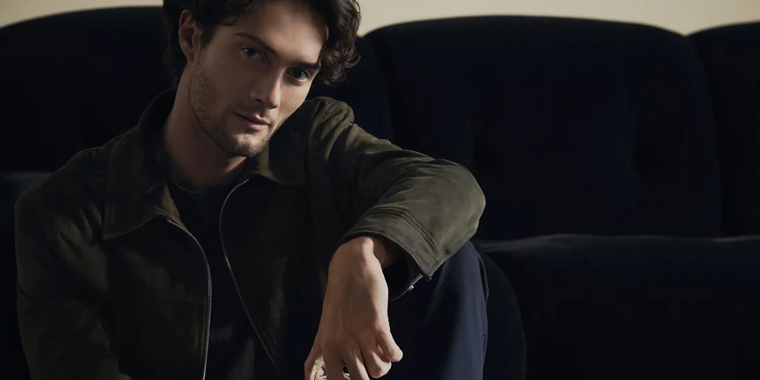 Το νέο, αντρικό (και άκρως) εθιστικό άρωμα της Massimo Dutti