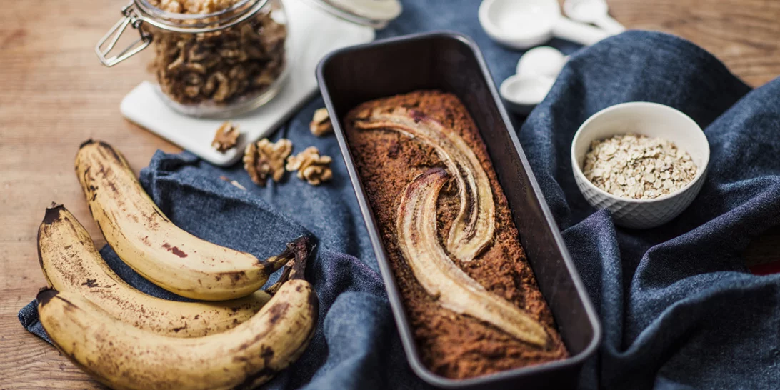 Συνταγή για ανάποδο κέικ με μπανάνα από το Στέλιο Παρλιάρο