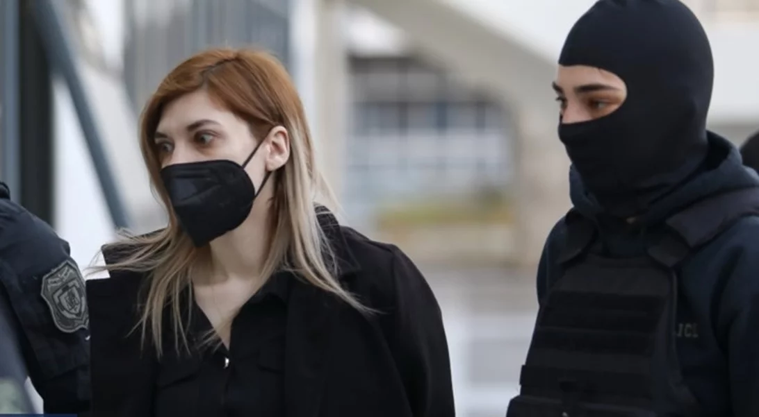Η Ρούλα Πισπιρίγκου απολογείται για τους θανάτους Μαλένας και Ιριδας - Το μεσημέρι η δίκη για τη Τζωρτζίνα