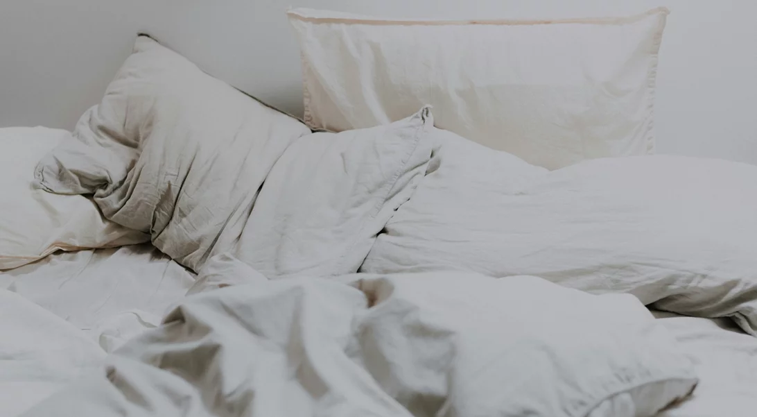 Πώς να πλένεις τα μαξιλάρια σου ώστε να παραμένουν φρέσκα και αφράτα