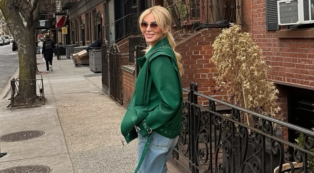 Η Κατερίνα Καινούργιου με το φόρεμα που κολακεύει τέλεια τη σιλουέτα | Κοστίζει 30 ευρώ