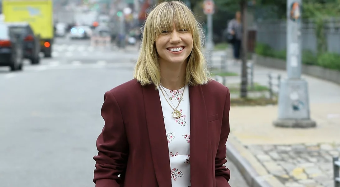 Αυτές οι μπορντό ψηλοτάκουνες μπότες από τη Zara είναι ό,τι ωραιότερο έχουμε δει τελευταία