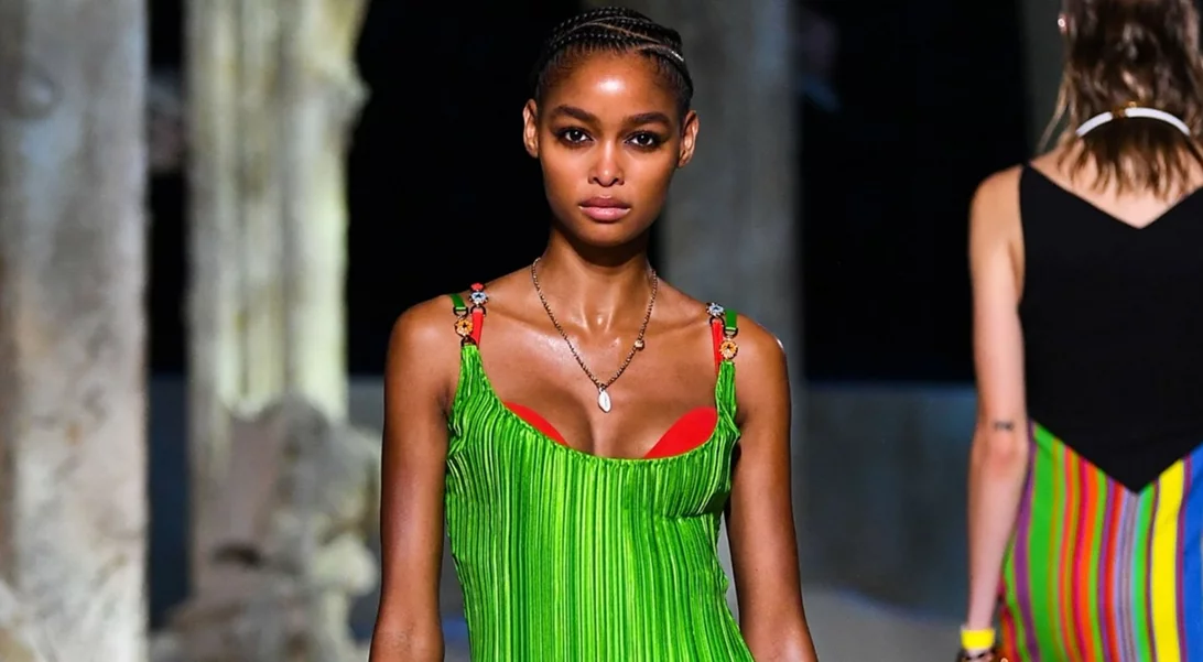 Αυτό είναι το πιο hot χρώμα της χρονιάς | Πώς θα το φορέσεις