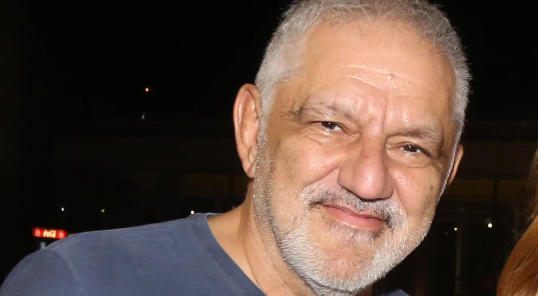 Ο Νίκος Πορτοκάλογλου έγινε παππούς | Η τρυφερή φωτογραφία με την εγγονή του