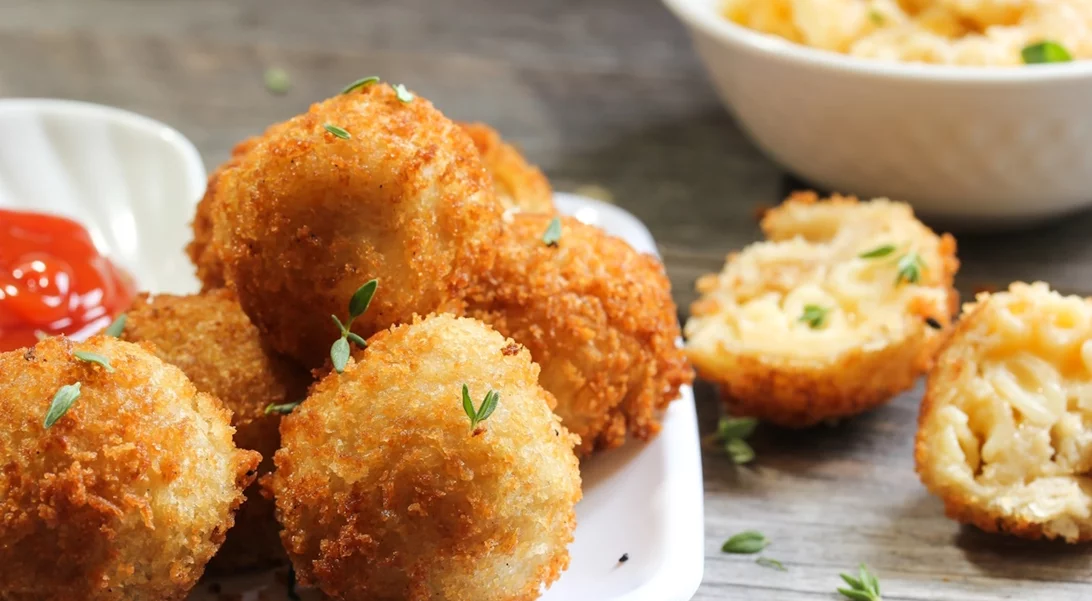 Τυροκεφτέδες με ανθότυρο που λιώνουν στο στόμα | Η πιο yummy συνταγή της Αργυρώς Μπαρμπαρίγου