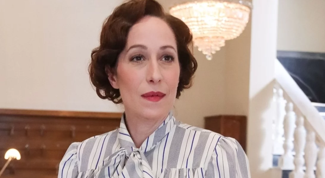 Κόρα Καρβούνη | Η απίστευτη αφορμή που την οδήγησε στον γάμο μετά από 10 χρόνια σχέσης