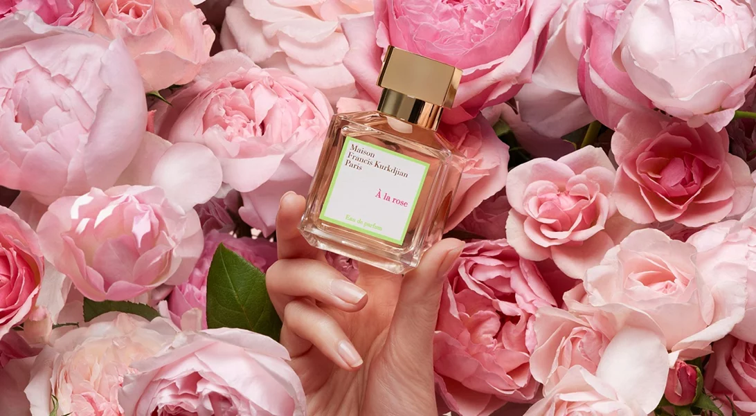 Τα ωραιότερα αρώματα της φετινής άνοιξης που πρέπει οπωσδήποτε να δοκιμάσεις