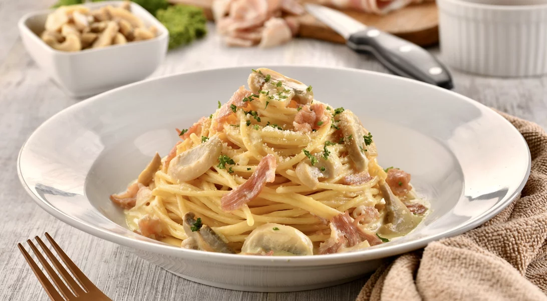 Η πιο light συνταγή για καρμπονάρα | Χωρίς κρέμα γάλακτος και πολλά λιπαρά