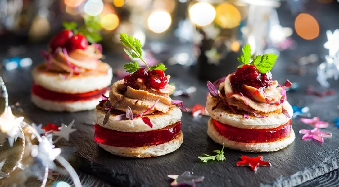 Εορτολόγιο | Ποιος γιορτάζει σήμερα, 24 Δεκεμβρίου