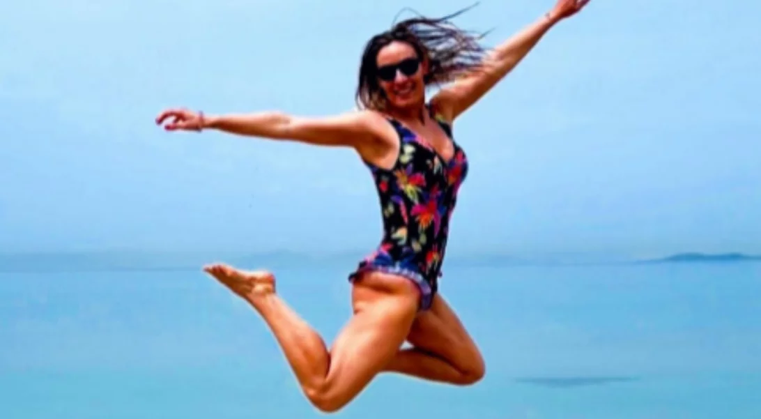 Ελεονώρα Μελέτη | Ποζάρει με μαγιό χωρίς ρετούς και εντυπωσιάζει
