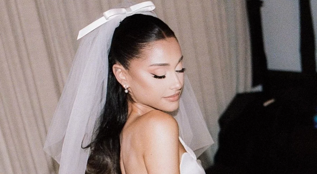 Ariana Grande | Νέο άλμπουμ το 2024 "Τα λέμε του χρόνου"