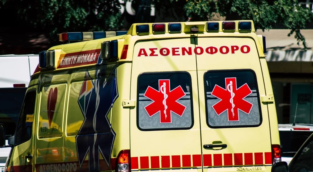 Εργατικό ατύχημα στο Παγκράτι | Τρεις εργαζόμενοι πολυκαταστήματος τραυματίστηκαν μέσα σε ασανσέρ