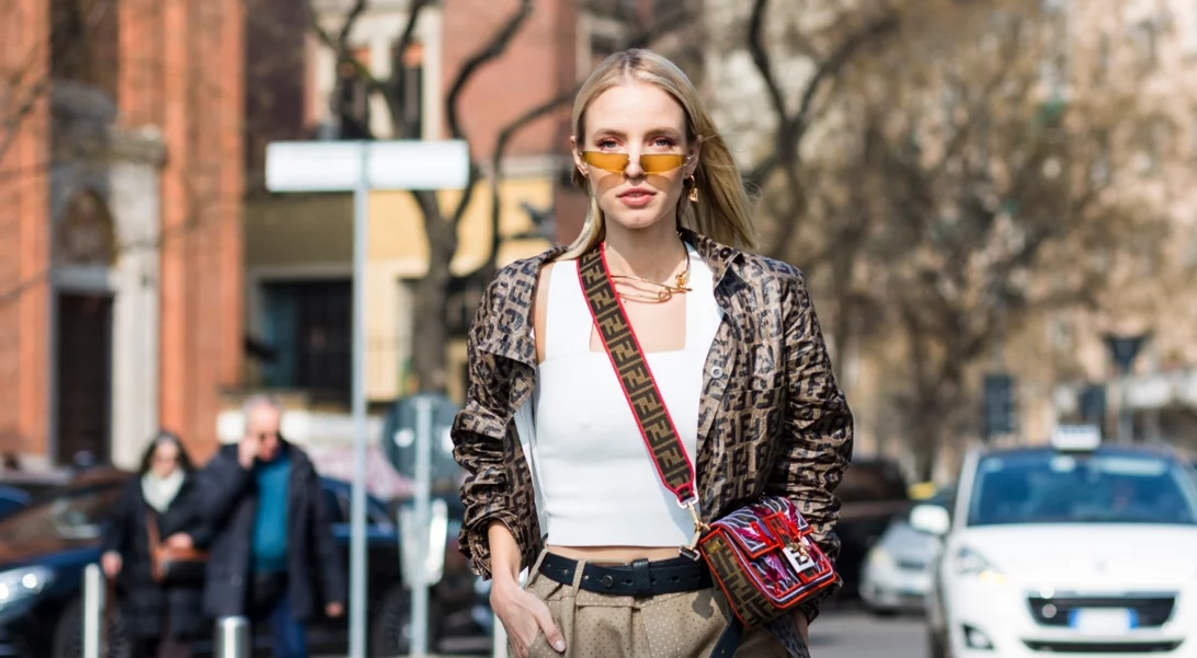 Το "Sortumn" style και πώς θα το πετύχετε με 8 κομμάτια - κλειδιά