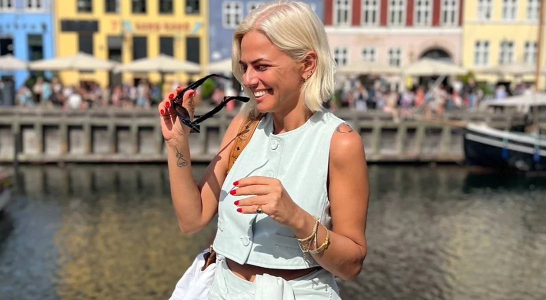 "Η Ελληνίδα Nicole Kidman" | Η Χριστίνα Κοντοβά υιοθέτησε το απόλυτο γαλλικό καρέ