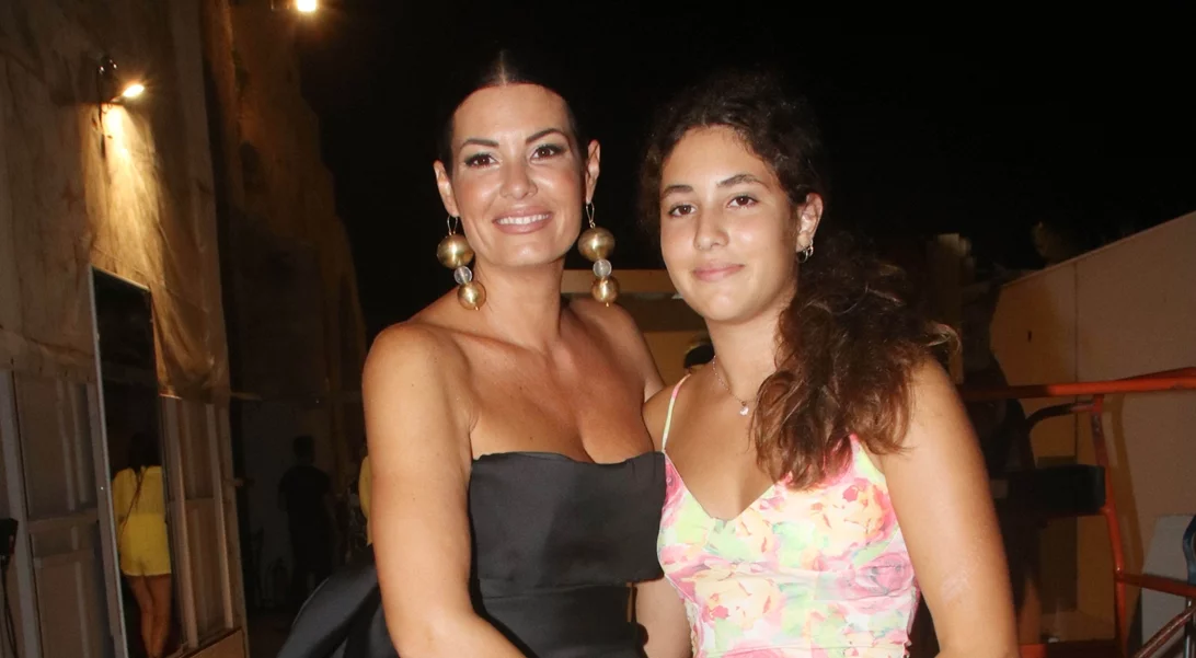 Ισμήνη Αϊβάζη | Η έφηβη κόρη της Μαρίας Κορινθίου και του Γιάννη Αϊβάζη είναι ήδη star στο TikTok