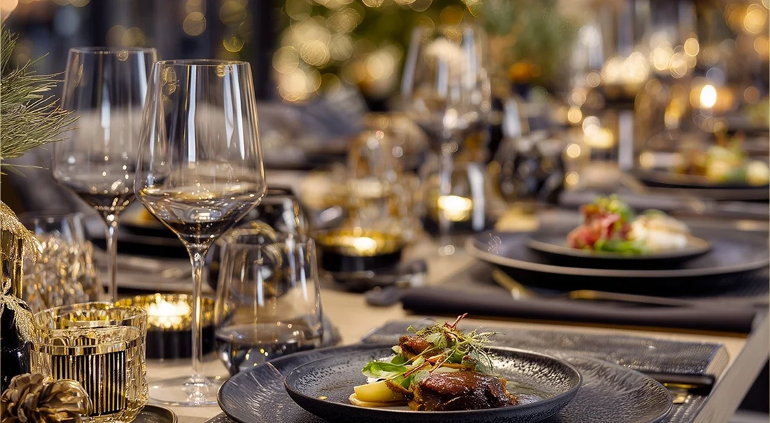 Xmas Flavors & Good Vibes | Αυθεντικές και δημιουργικές γεύσεις στο εορταστικό μενού της Intercatering