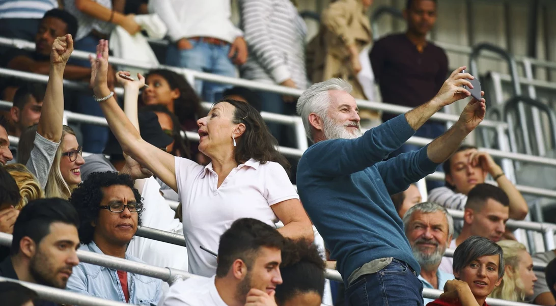 Τα παιδιά χρειάζονται γονείς, όχι προπονητές | Πότε η ενθάρρυνση ξεπερνά τα όρια;