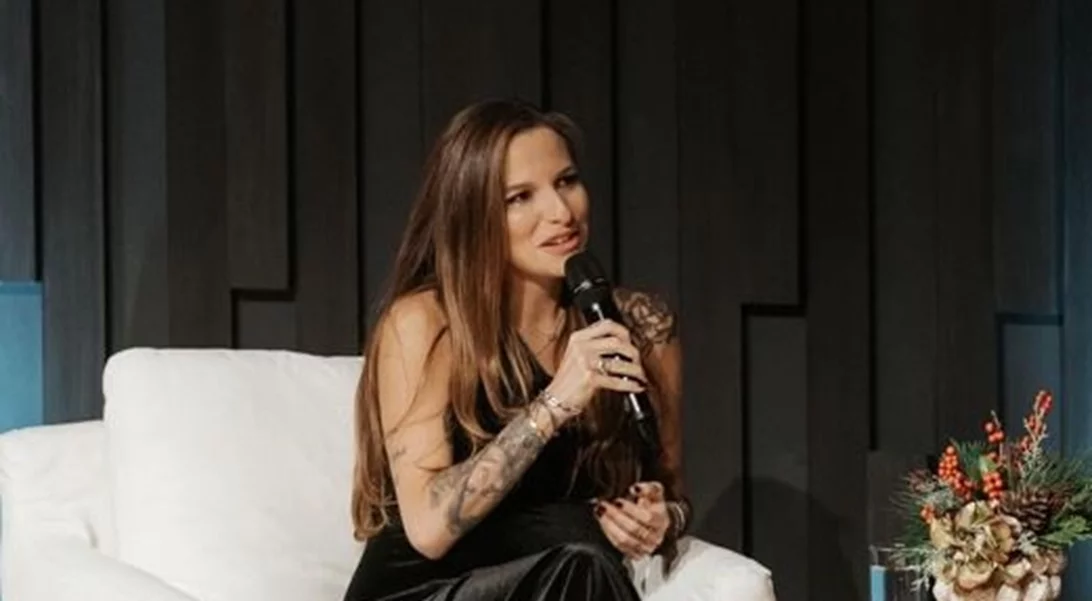 Πάρις Κασιδόκωστας, Εριέττα Κούρκουλου Λάτση, Άλκης Κούρκουλος | Αγκαλιασμένοι στο Instagram