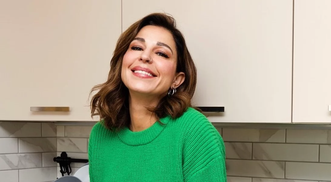 Κατερίνα Παπουτσάκη | Αυτός είναι ο ορός που χρησιμοποιεί για άμεσο "lifting" και πρόσωπο χωρίς ρυτίδες