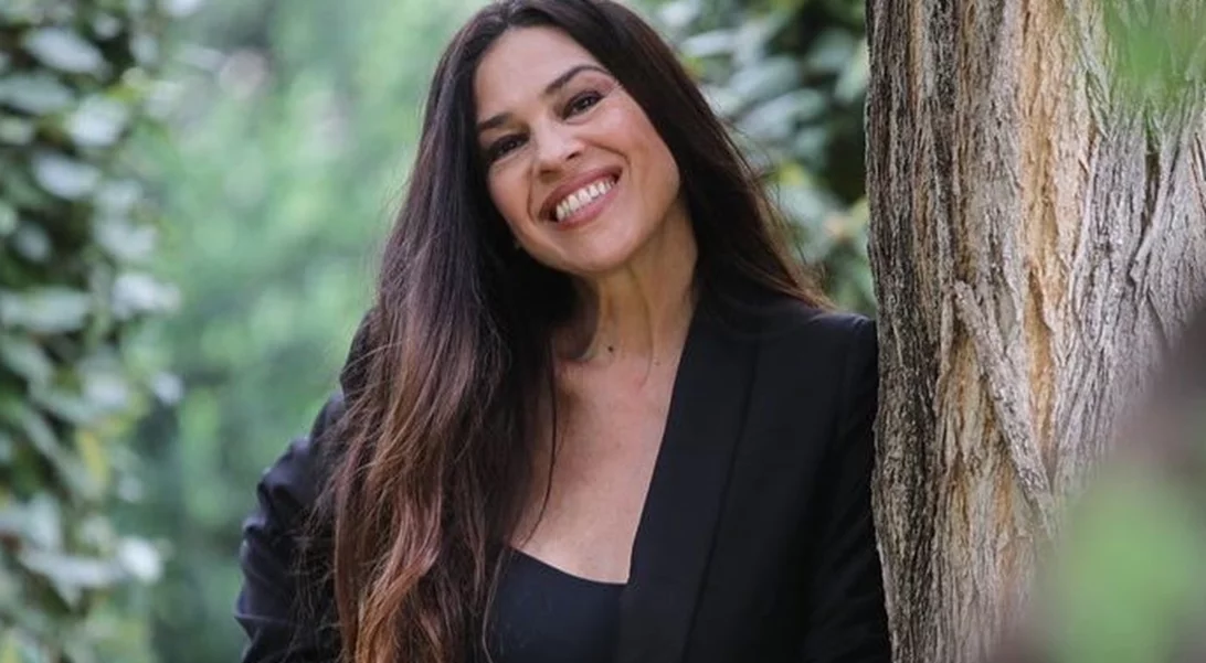 Το topless εξώφυλλο της Ναταλίας Δραγούμη