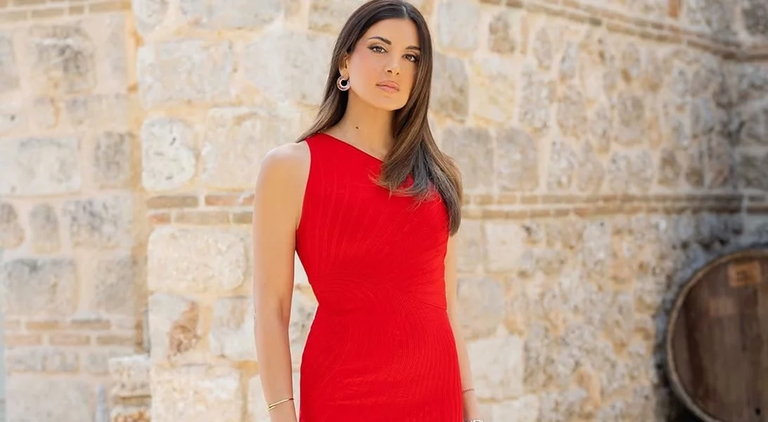 Σταματίνα Τσιμτσιλή | Στην παρουσίαση του μυθιστορήματός της "Όλα για Λίγο Παράδεισο", 11 χρόνια πριν