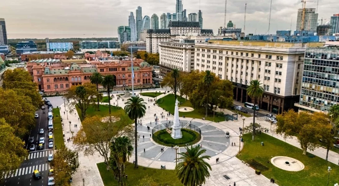 Οι μεγάλες πόλεις που ζεις άνετα με χαμηλό μισθό