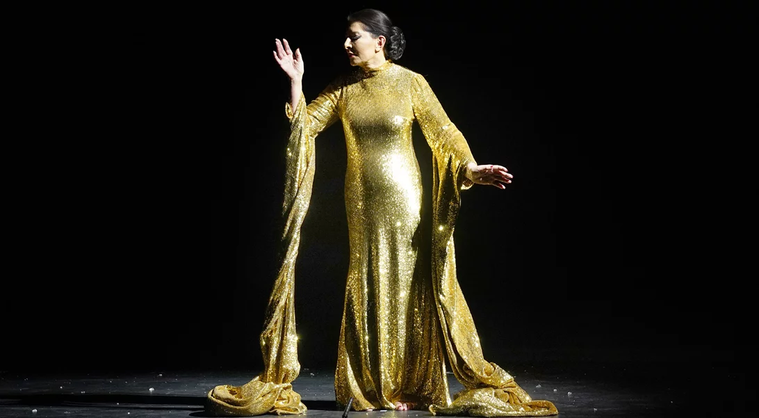 Θερμό χειροκρότημα για τη Μαρίνα Αμπράμοβιτς στην πρεμιέρα των 7 θανάτων της Μαρίας Κάλλας στην Εθνική Λυρική Σκηνή