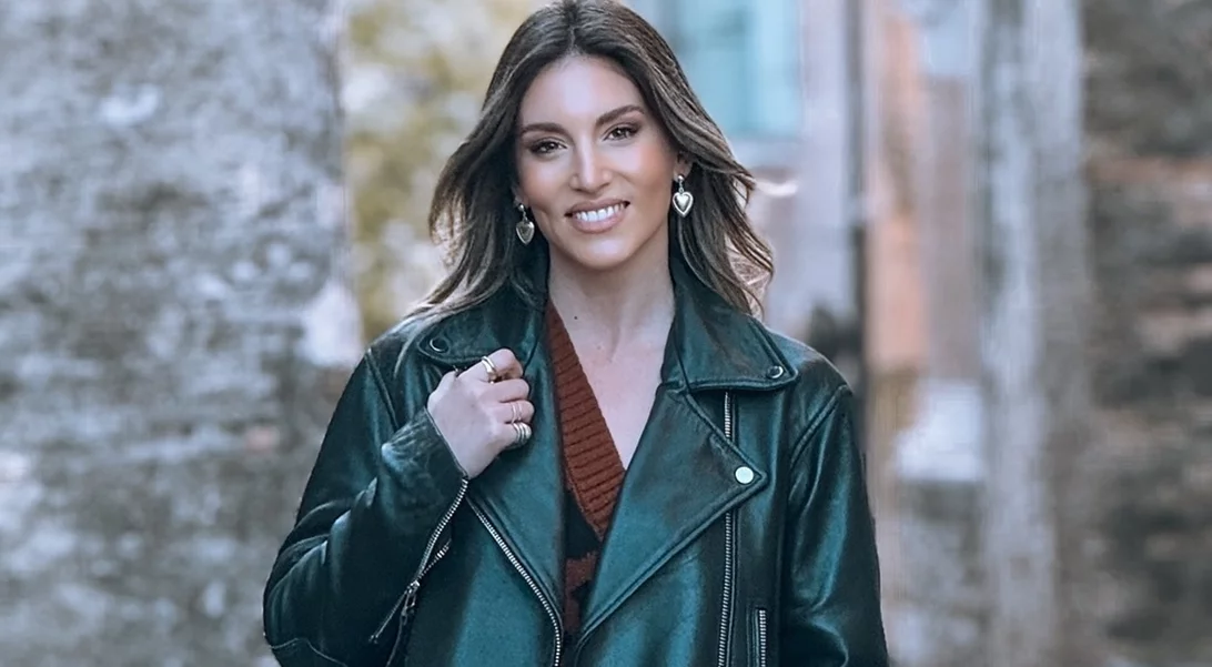 Στο κομμωτήριο η Αθηνά Οικονομάκου | Η αλλαγή στα μαλλιά της που ενθουσίασε τους followers της