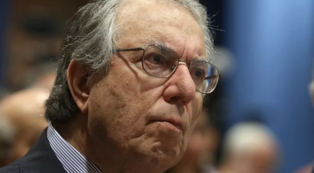 Μπαμπινιώτης | Κατάργηση των απάνθρωπων Πανελληνίων και ακαδημαϊκό απολυτήριο για να ξαναβρούμε το Λύκειο