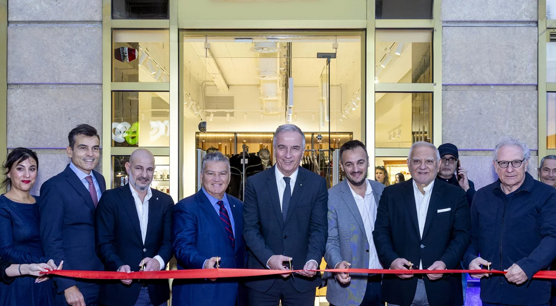 Νέα καταστήματα BROOKS BROTHERS και REPLAY στη Θεσσαλονίκη