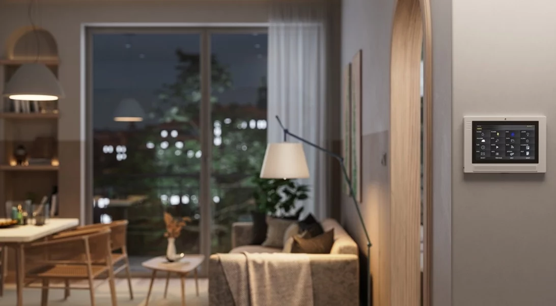 Η Σοφία Αλιμπέρτη μας δείχνει την αγαπημένη της γωνιά στο σπίτι | Το φωτιστικό της θα το βρεις στην IKEA