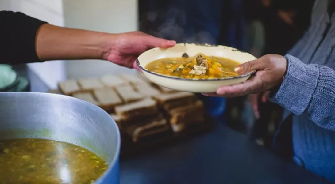 Γυναίκες που μας εμπνέουν: Το "Δείπνο Αγάπης" της Μαριάννας Πέππα