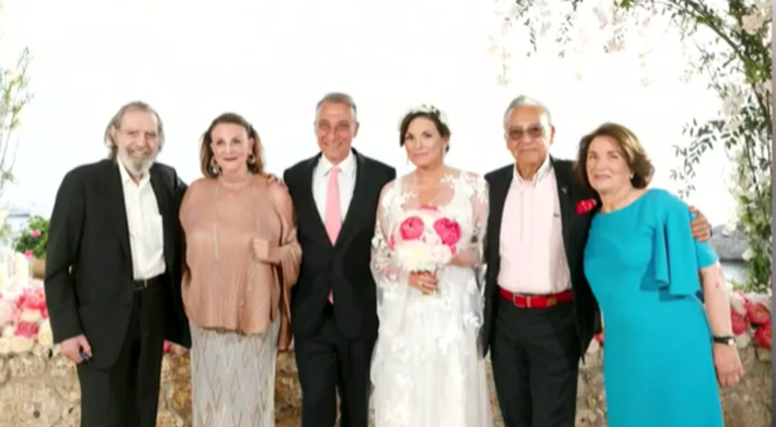 Όλγα Κεφαλογιάννη - Μίνως Μάτσας | Η πρώτη οικογενειακή φωτογραφία του γάμου τους