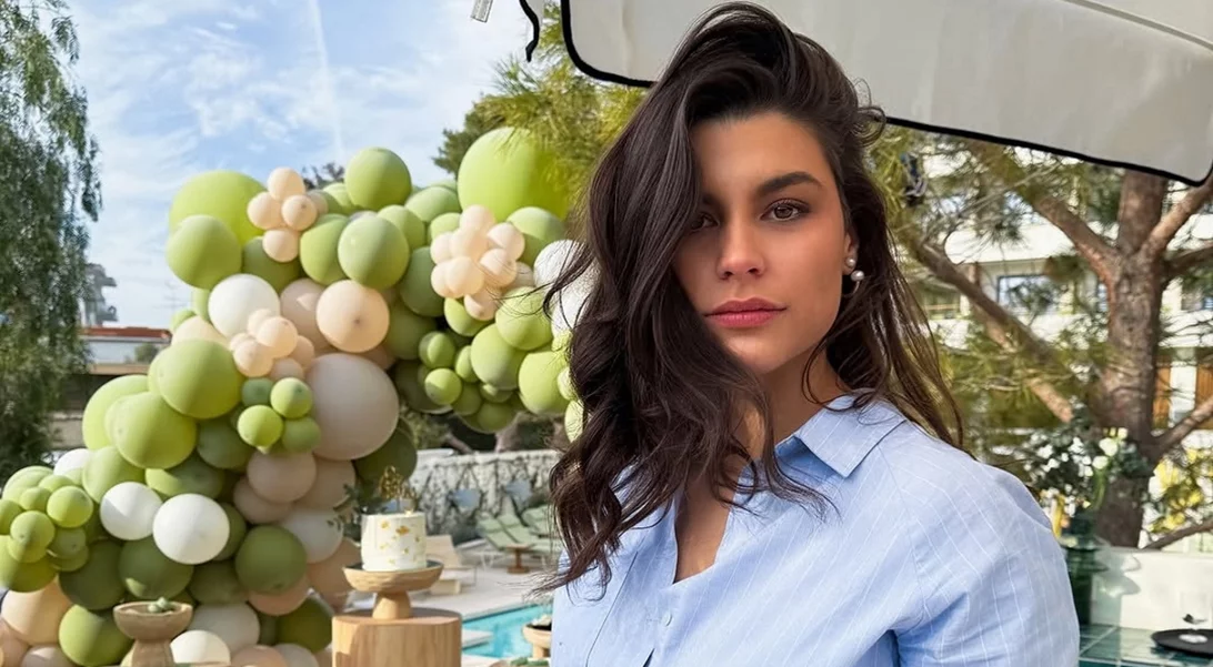 Δανάη Παππά | Έκλεψε τις εντυπώσεις στο Φεστιβάλ Βενετίας με τo αιθέριο beauty look της